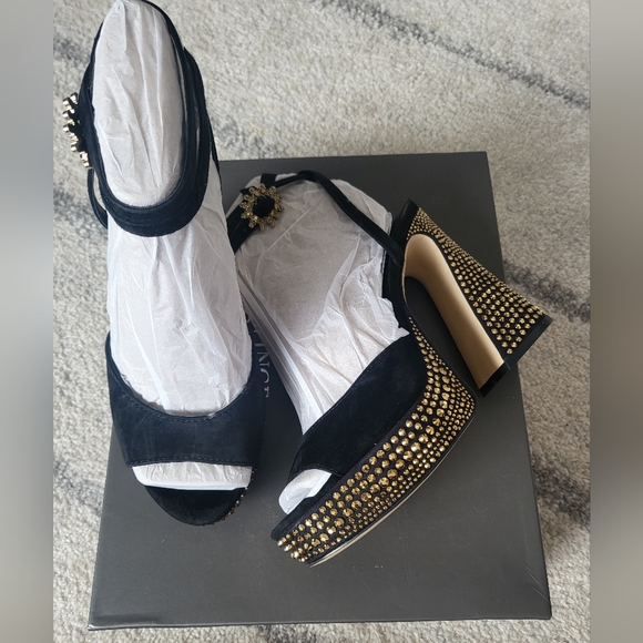 Nib vince camuto inna platform black suede heels 6.5 - Picture 1 of 6